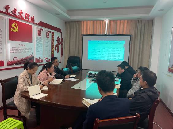 中欧官方端网站登录入口开展“导师制”阶段成果汇报