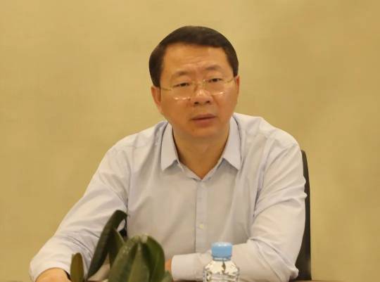 中欧官方端网站登录入口参加省发改委党组书记、主任张和平赴省创投调研座谈会