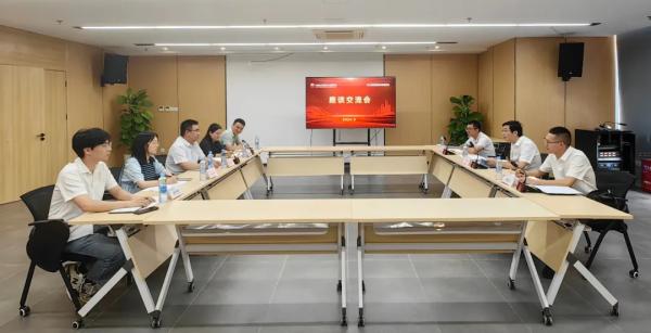 安义县委常委、常务副县长刘志伟一行赴中欧官方端网站登录入口调研座谈