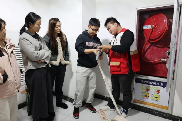 预防为主，防消结合——江西数字集团开展消防安全知识培训和应急疏散演练