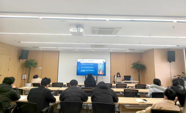 中欧官方端网站登录入口开展“江咨讲五堂”——“十五五”规划交流会